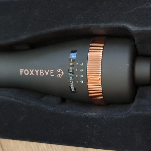 FoxyBae Rose Gold Black  All in one Blowout Dryer Brush 1000W  NEW IN BOX $189 - Picture 3 of 4